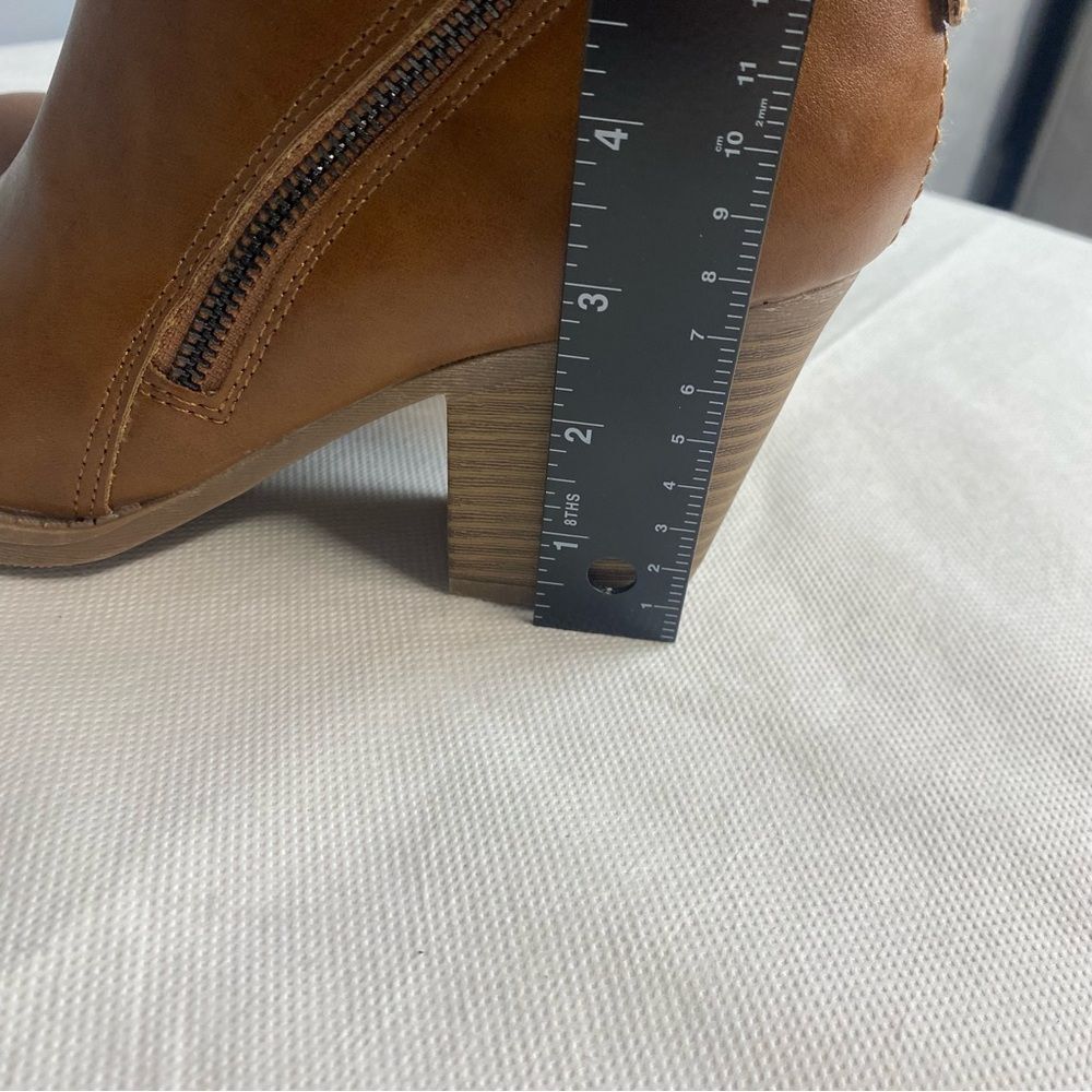 Faded Glory zippered ankle boots size 8.5 Light Brown, 3.5"heels - Picture 12 of 13